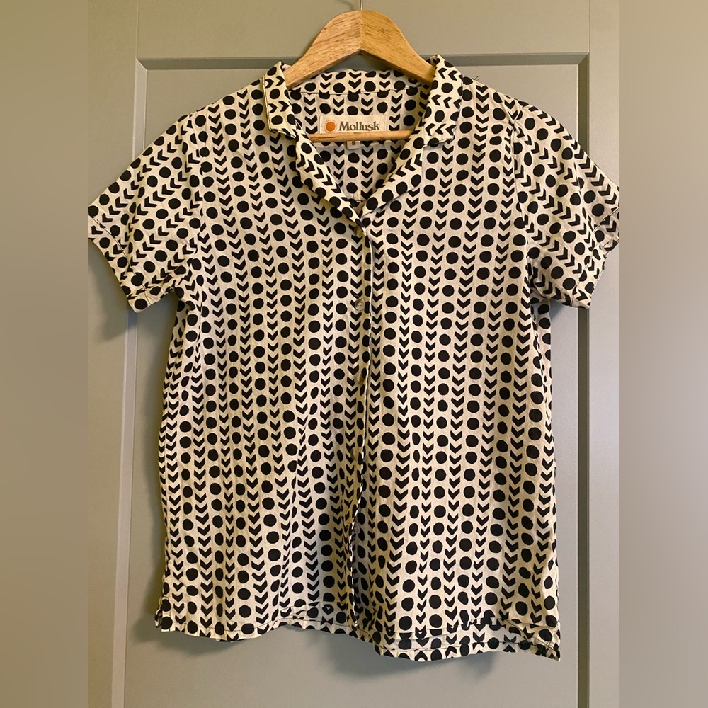 Mollusk Black and White Patterned Shirt. Women’s small.